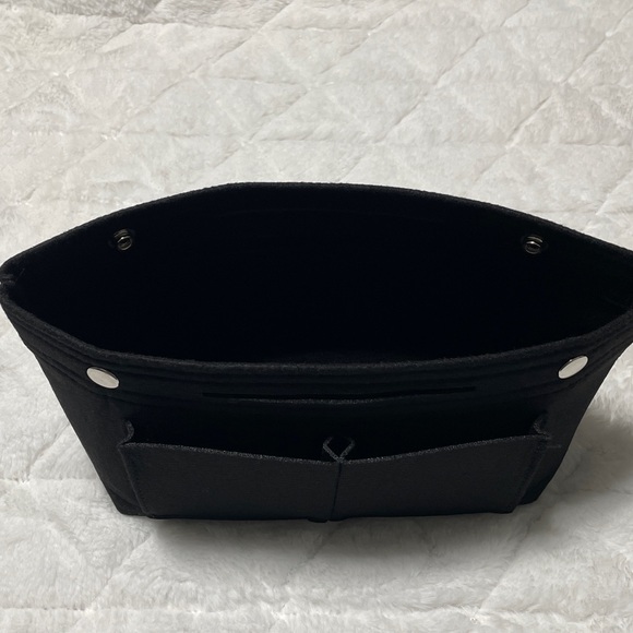 One small and one large bag inserts. - Picture 9 of 10